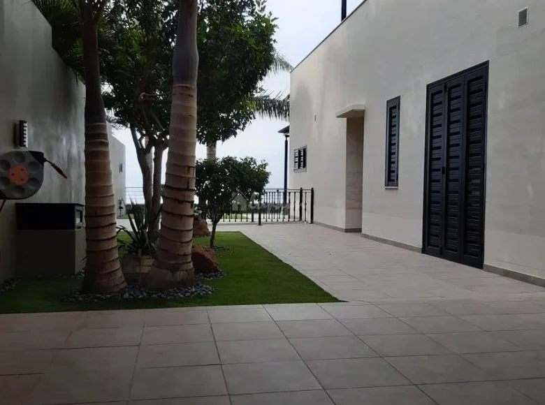 Wohnung 6 Schlafzimmer  Adeje, Spanien
