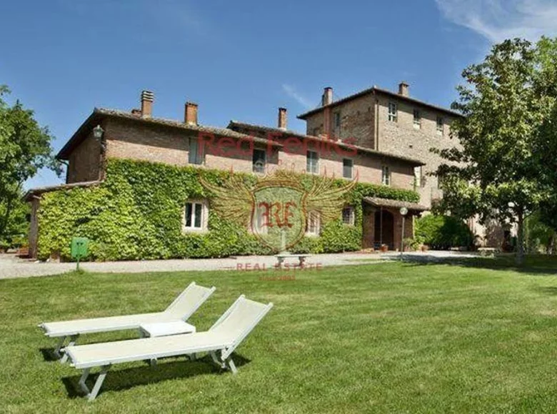 6-Zimmer-Villa 1 150 m² Siena, Italien