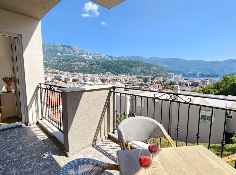 Wohnung 2 Schlafzimmer 65 m² Budva, Montenegro