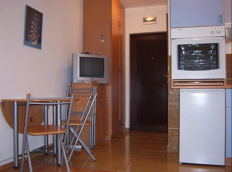 Квартира 1 спальня 40 м² Петровац, Черногория