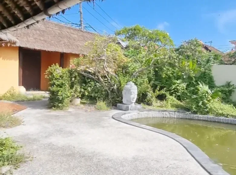 4 bedroom Villa 950 m² Villa Kamboja, Indonesia