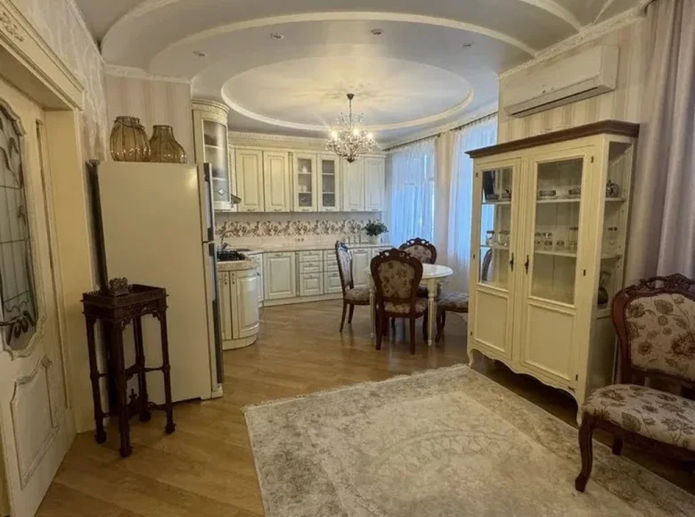 Mieszkanie 3 pokoi 130 m² Odessa, Ukraina