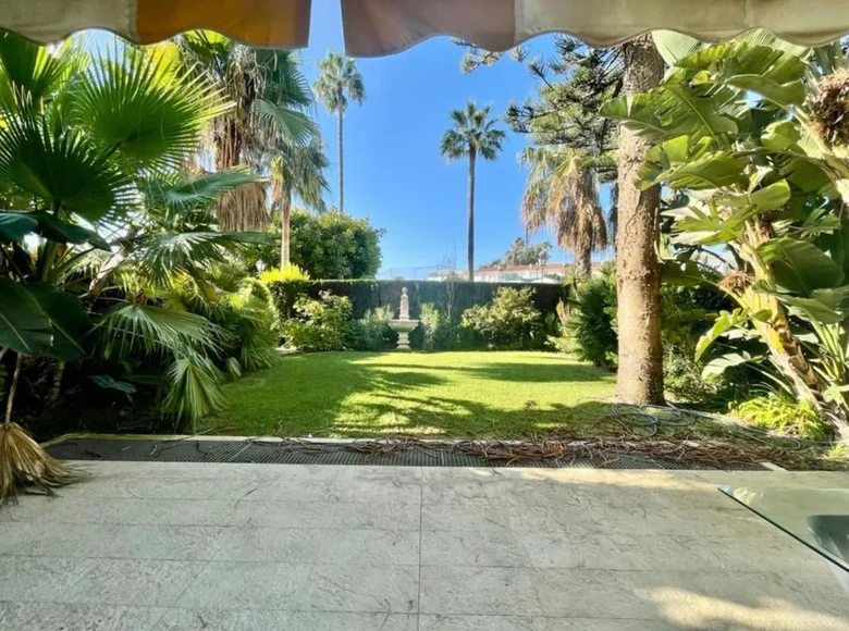 3 bedroom apartment 140 m² San Pedro Alcantara, Spain