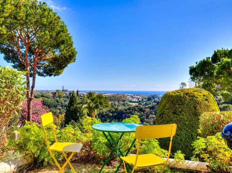 2 bedroom apartment 95 m² Benahavis, Spain