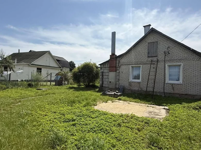 House 91 m² Ratamka, Belarus
