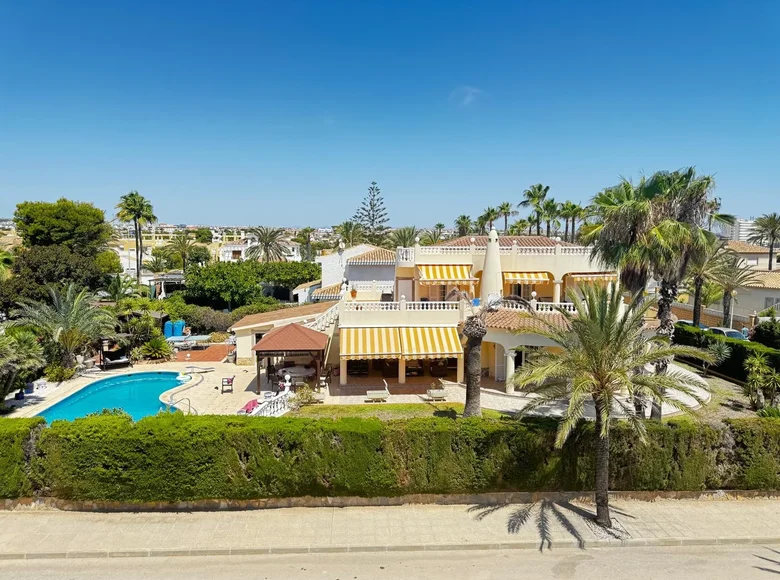 4 bedroom Villa 250 m² Orihuela, Spain