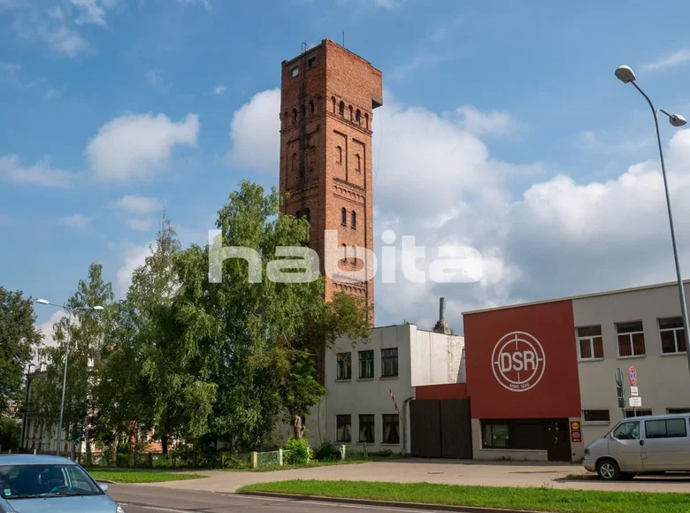 Oficina 2 000 m² en Daugavpils, Letonia