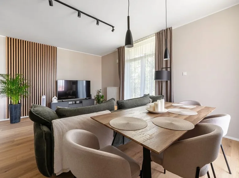 3 room apartment 76 m² Warsaw, Poland