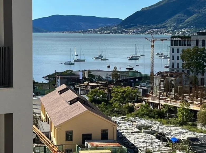 Mieszkanie 1 pokój 63 m² Tivat, Czarnogóra