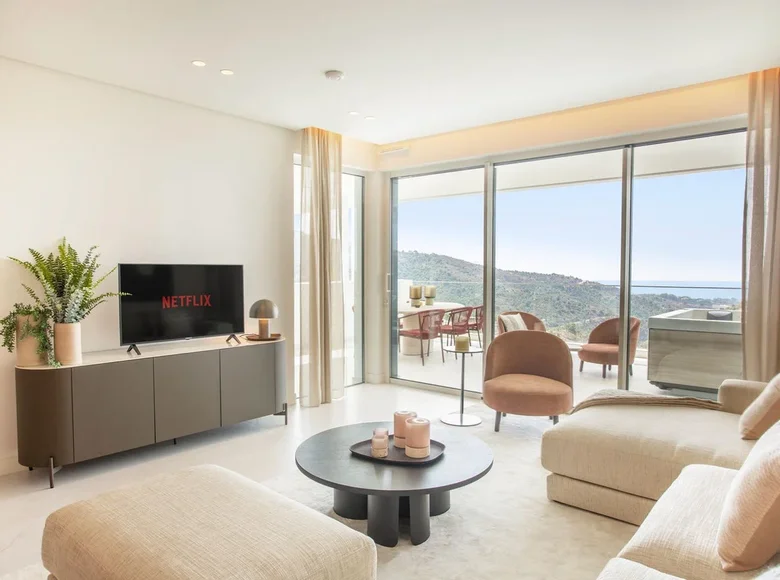 Mieszkanie 2 pokoi 114 m² Marbella, Hiszpania