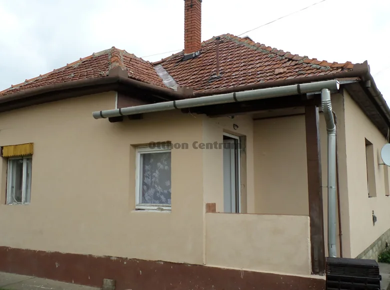 2 room house 76 m² Poroszlo, Hungary