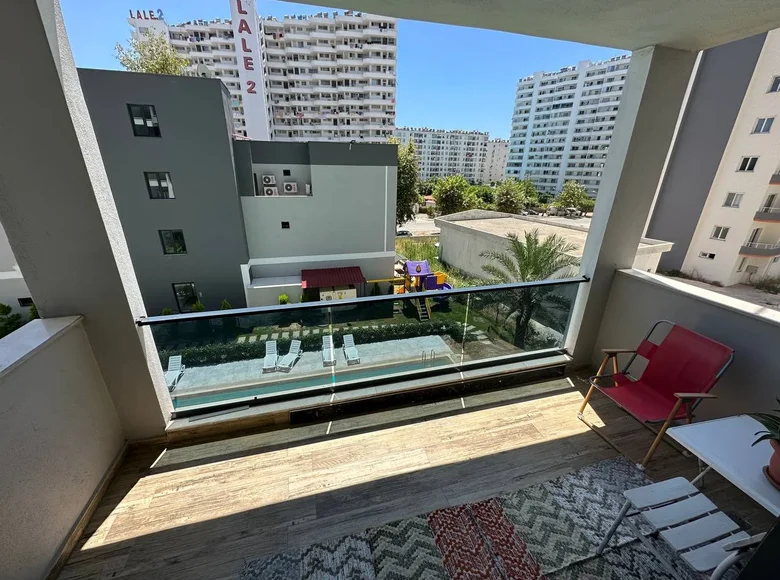 Mieszkanie 2 pokoi 78 m² Mersin, Turcja