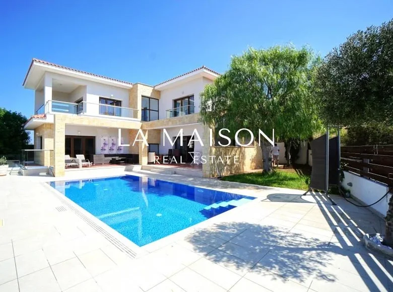 4 bedroom house 300 m² Kato Arodes, Cyprus