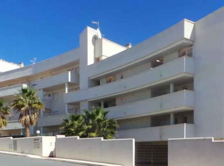 Mieszkanie 3 pokoi 83 m² Orihuela, Hiszpania