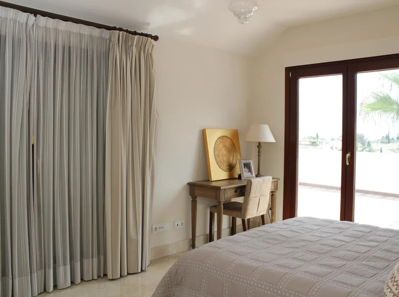 Penthouse 4 bedrooms 402 m², France