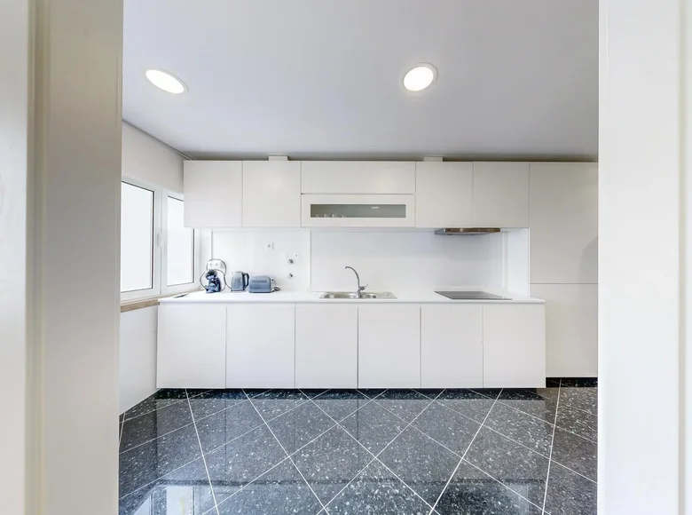 Квартира 7 спален 200 м² Лиссабон, Португалия