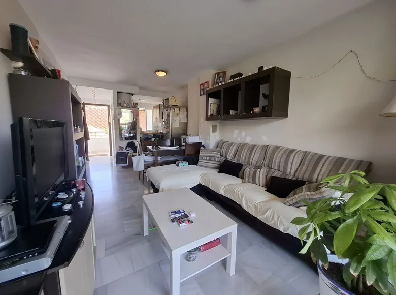 2 bedroom apartment 64 m² Benalmadena, Spain