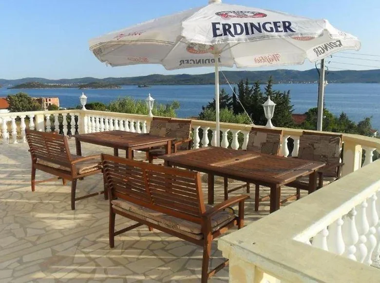 Hotel 600 m² in Grad Zadar, Croatia