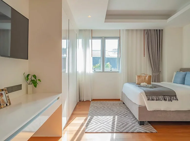 Mieszkanie 3 pokoi 260 m² Phuket, Tajlandia