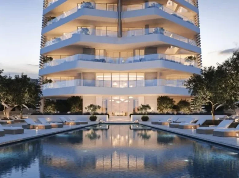 Mieszkanie 3 pokoi 226 m² Koinoteta Agiou Tychona, Cypr