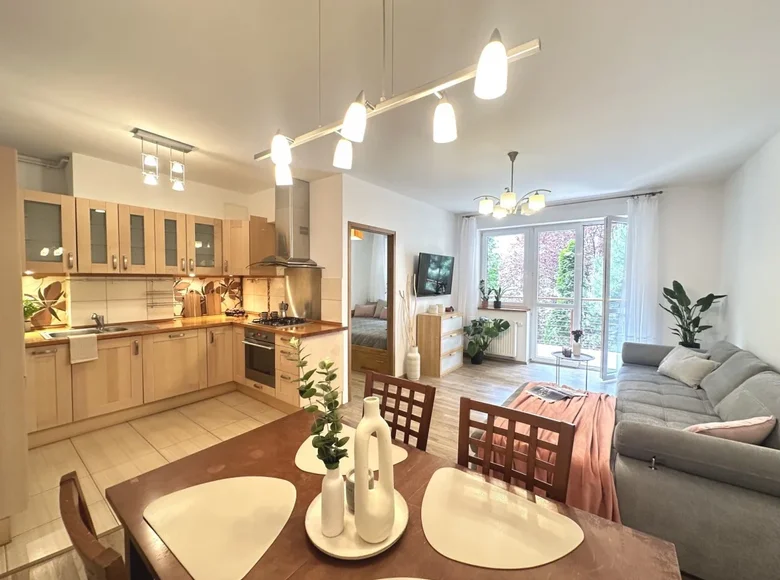 Propriété commerciale 77 m² à Varsovie, Pologne
