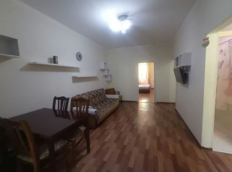 Kvartira 2 xonalar 42 m² Toshkentda