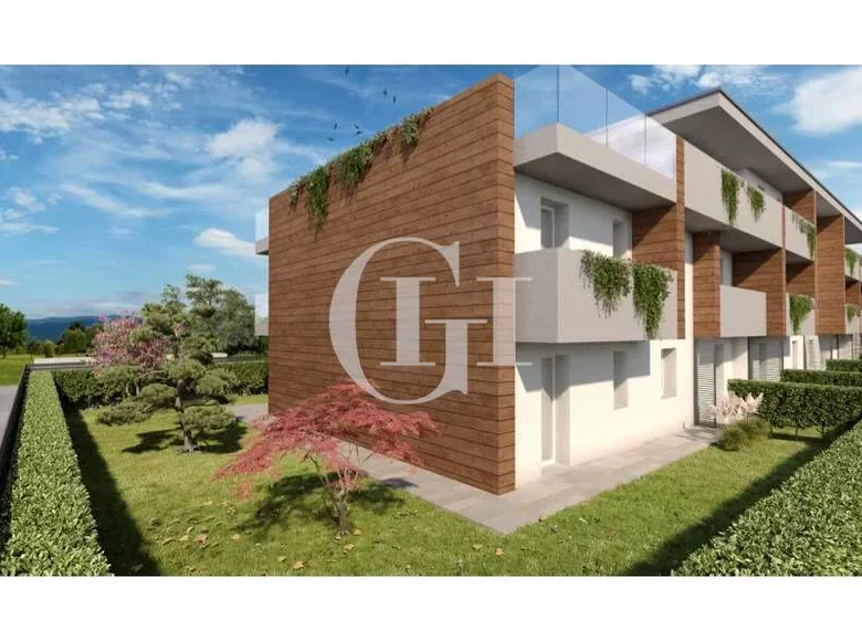 2 bedroom apartment 73 m² Toscolano Maderno, Italy