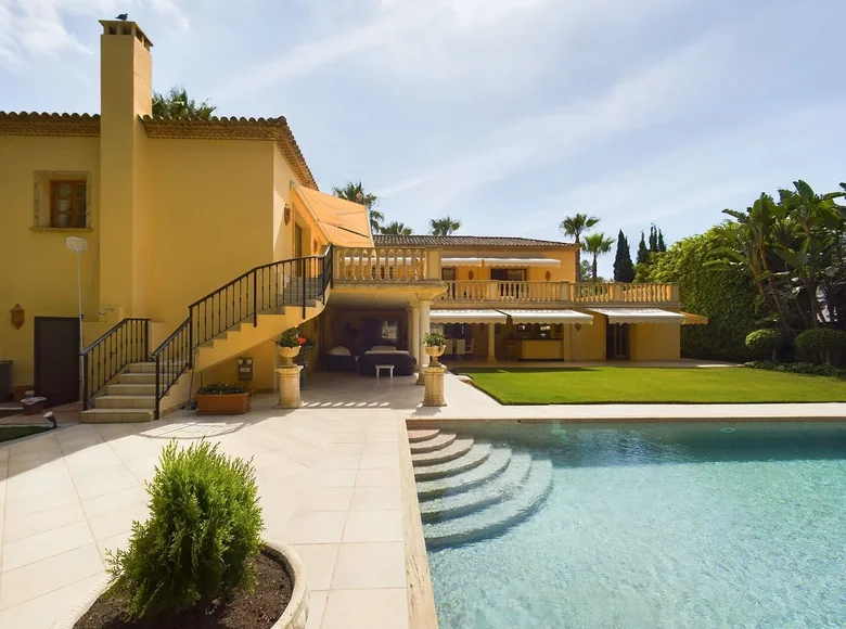 Haus 4 Schlafzimmer 508 m² San Pedro Alcantara, Spanien