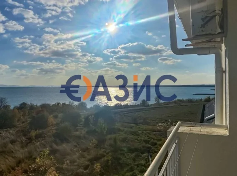 2 bedroom apartment 131 m² Aheloy, Bulgaria