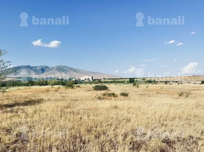 Mansion 27 000 m² Nor Yerznka, Armenia