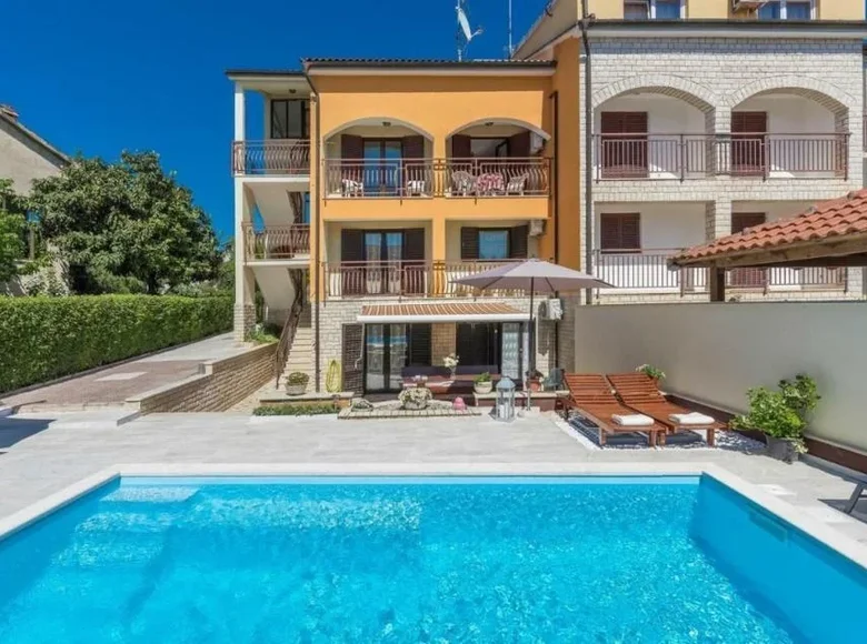 Hotel 330 m² en Porec, Croacia