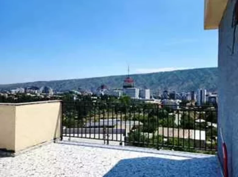 Mieszkanie 4 pokoi 155 m² Tbilisi, Gruzja
