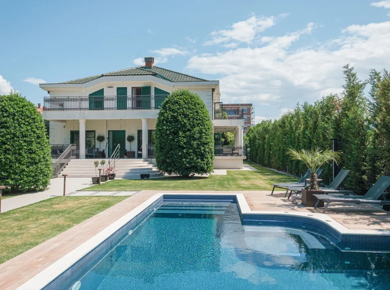 Villa 8 habitaciones 498 m² Podgorica, Montenegro