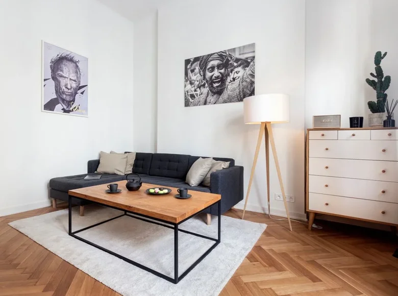 2 room apartment 33 m² Warsaw, Poland