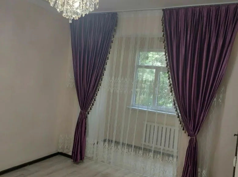 Kvartira 4 xonalar 60 m² Toshkentda