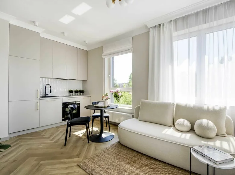 2 room apartment 34 m² in Warsaw, Poland