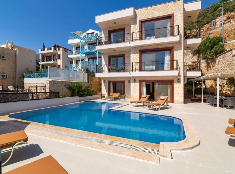 5 bedroom villa 250 m² Kalkan, Turkey