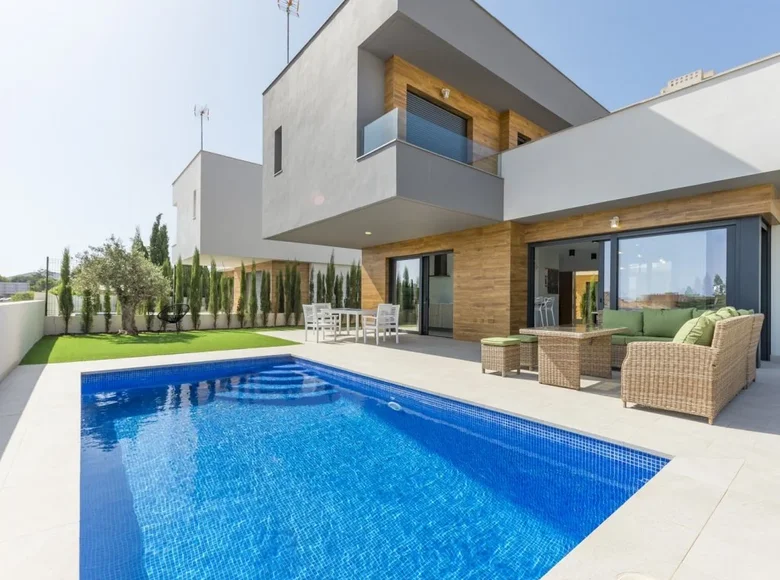 3 bedroom villa 134 m², All countries