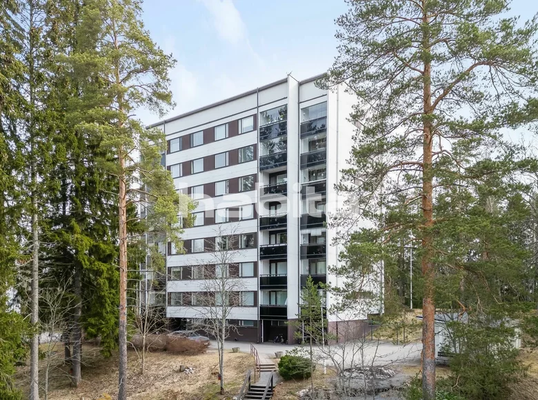 Mieszkanie 3 pokoi 75 m² Jaervenpaeae, Finlandia