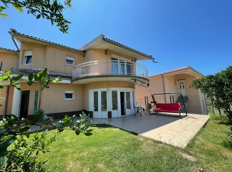 5-Schlafzimmer-Villa 143 m² Burtaisi, Montenegro