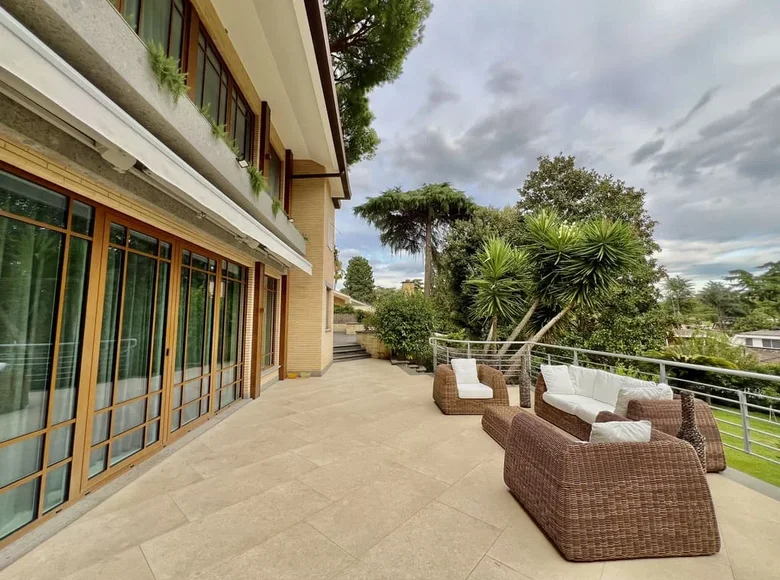 3 bedroom villa 440 m² Roma Capitale, Italy