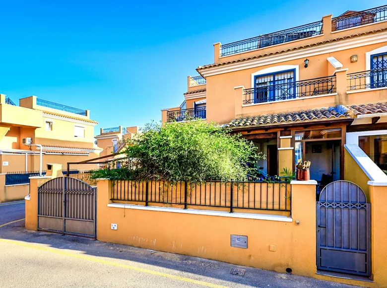 Casa 4 habitaciones 75 m² Torrevieja, España