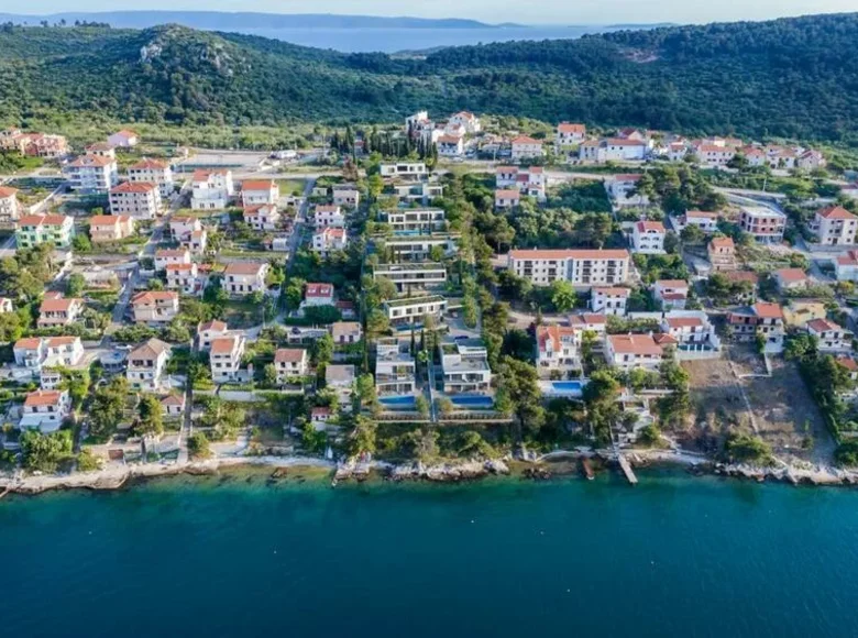 Villa 2 780 m² Split-Dalmatia County, Croacia