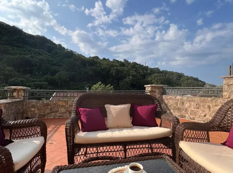 Villa 6 habitaciones 243 m² Budva, Montenegro