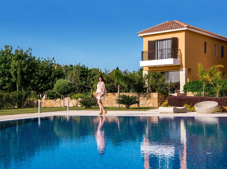 2 bedroom apartment  Chloraka, Cyprus