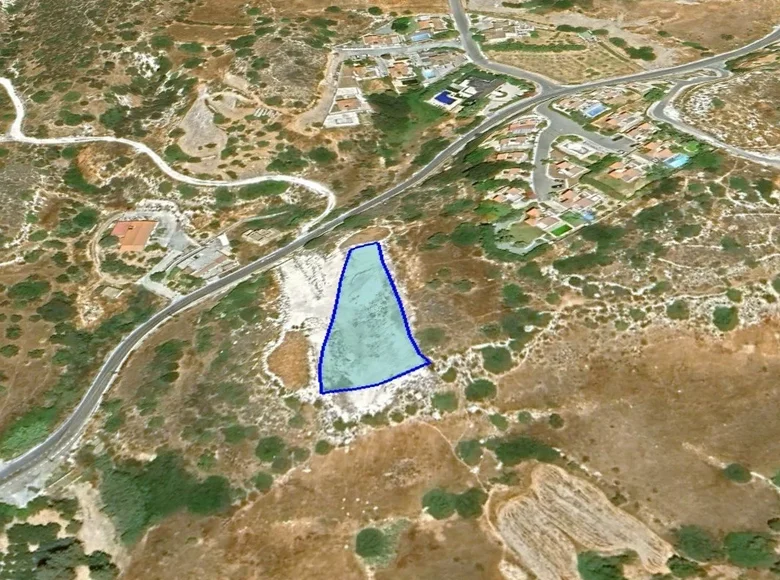 Land  koinoteta agiou tychona, Cyprus