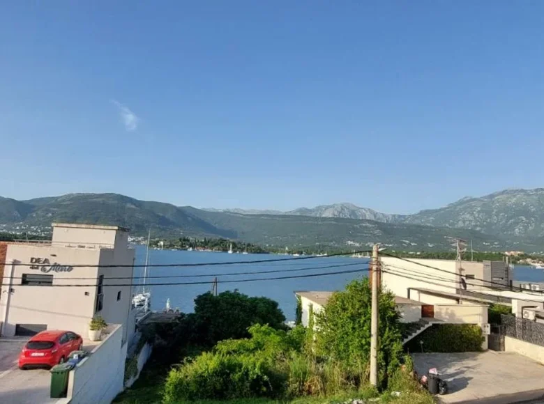 Szeregowiec 100 m² Tivat, Czarnogóra