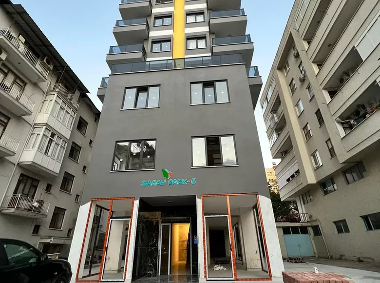 Commercial property 230 m² in Alanya, Turkey
