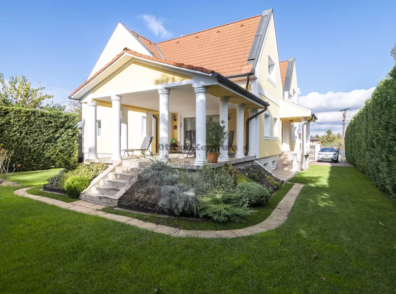 Casa 7 habitaciones 450 m² Kistarcsa, Hungría