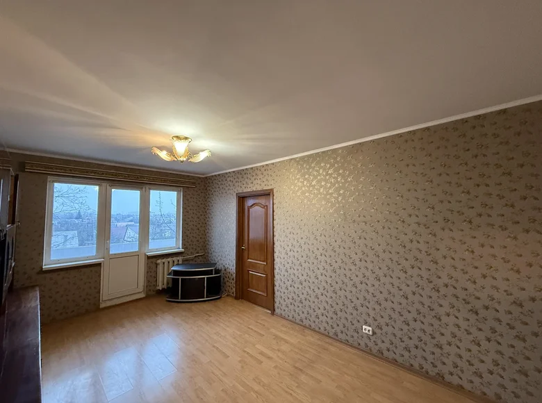 Mieszkanie 3 pokoi 57 m² Mińsk, Białoruś